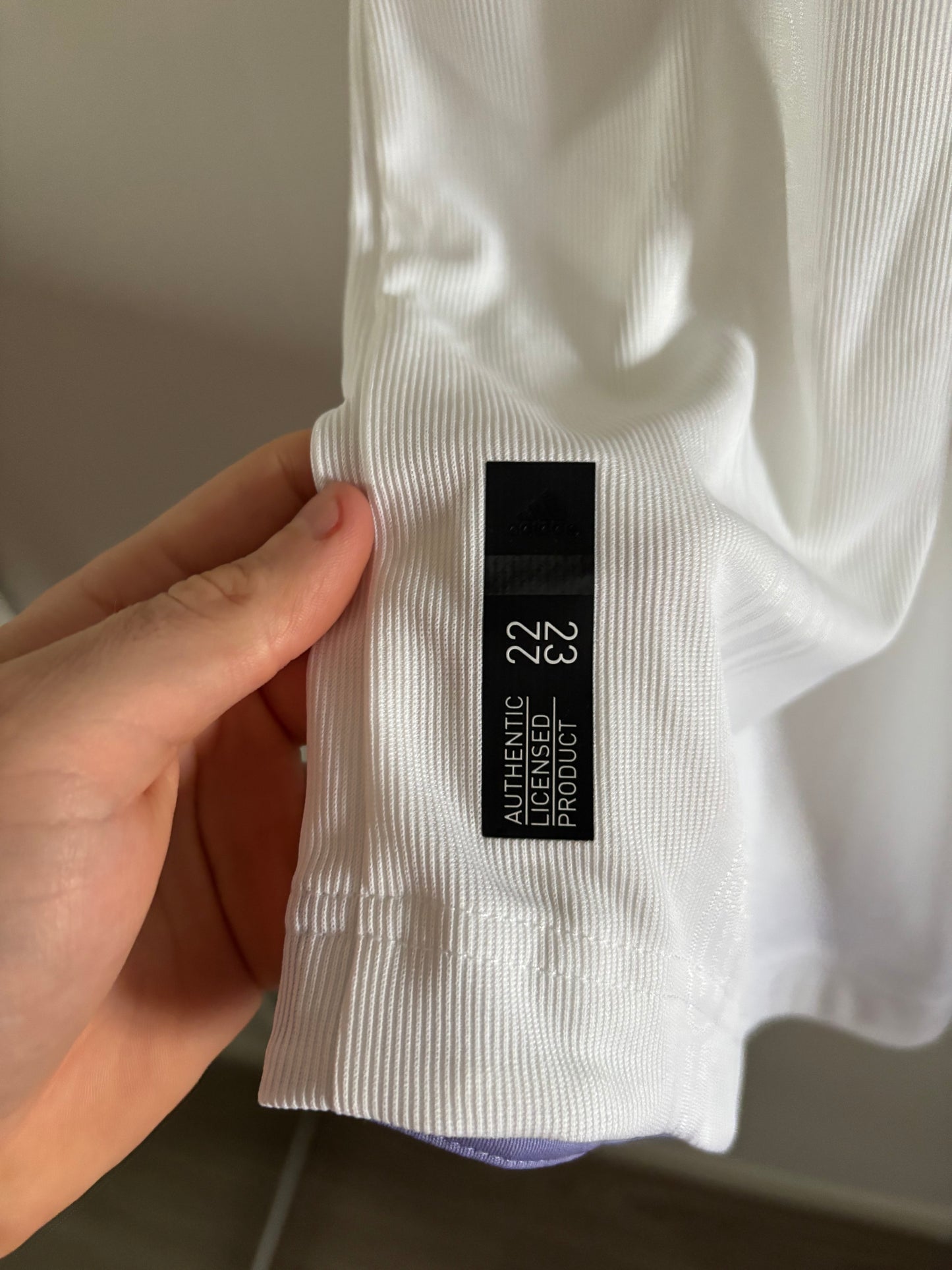 Maillot Domicile Réal Madrid Benzema édition Ballon D’Or 2022/2023