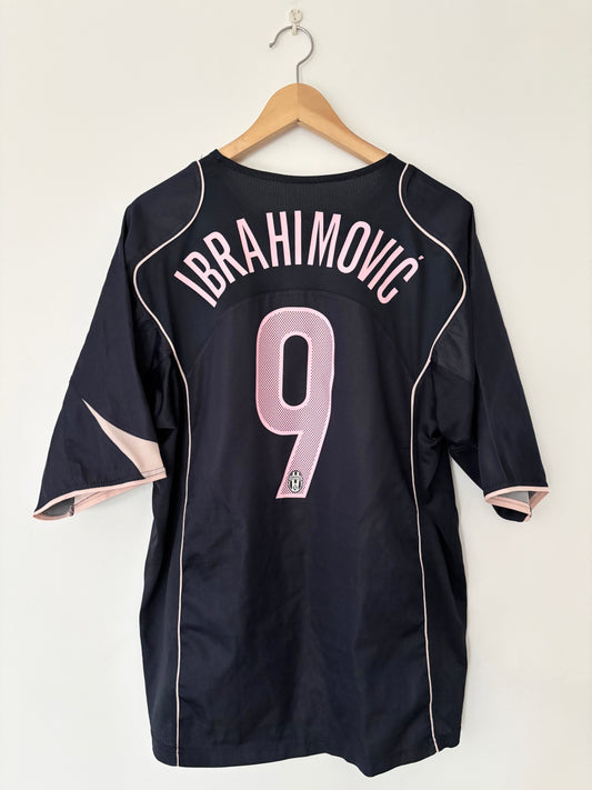 Maillot Extérieur Juventus Ibrahimovic saison 2004/2005
