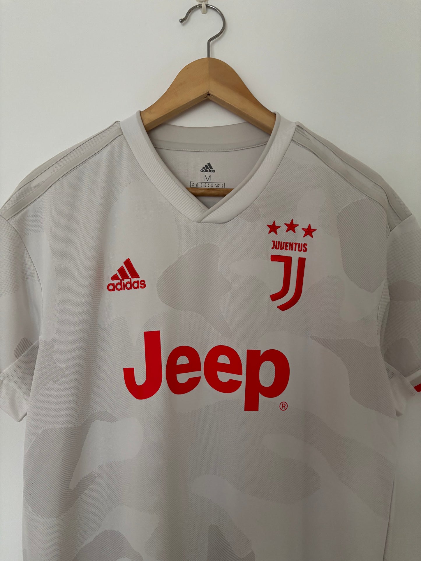 Maillot Extérieur Juventus Ronaldo saison 2019/2020