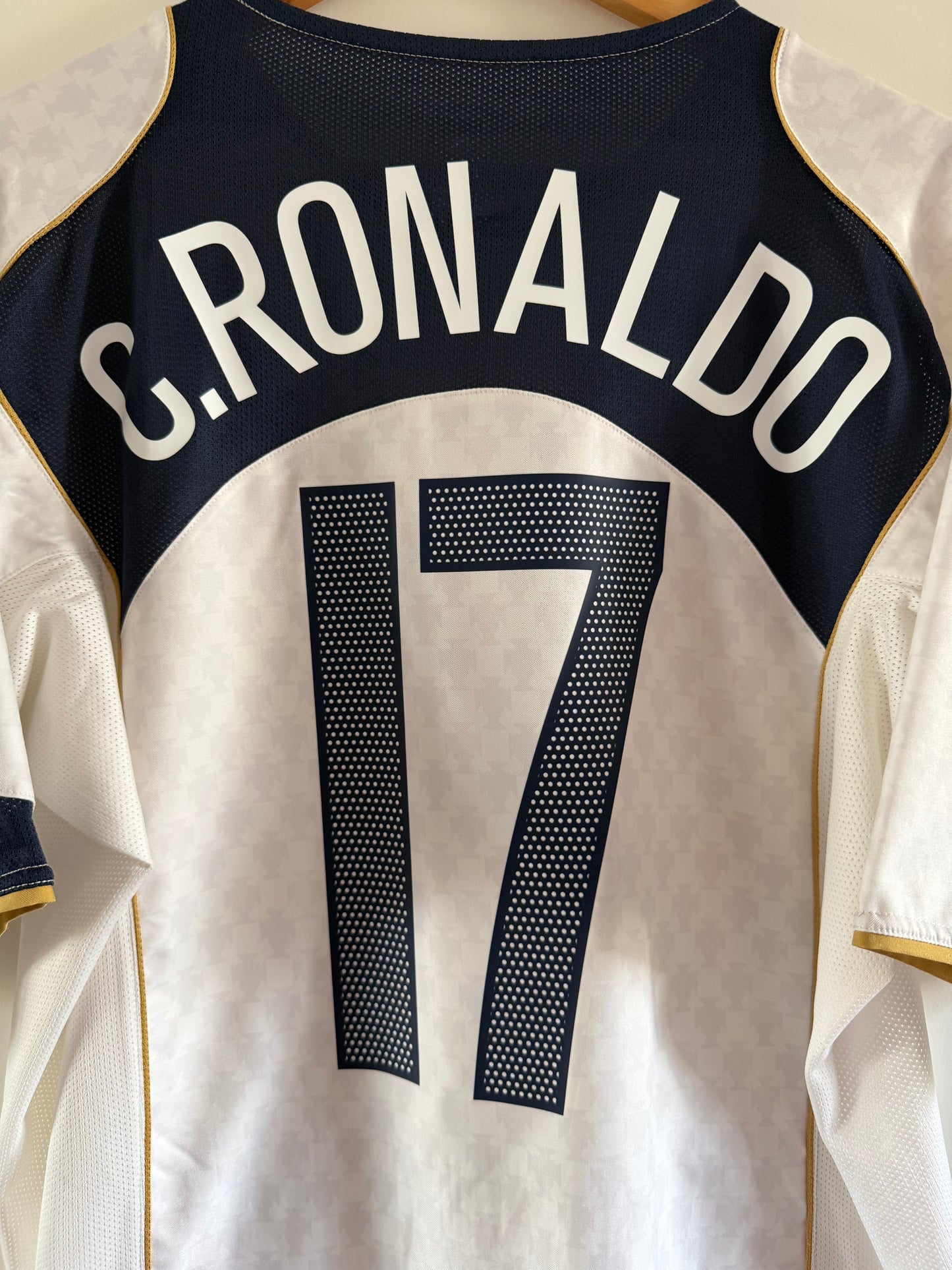 Maillot Extérieur Portugal Ronaldo saison 2004/2005