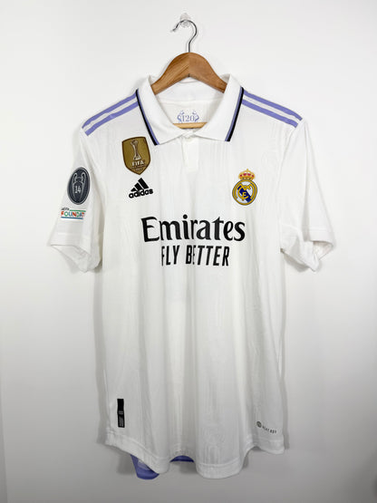 Maillot Domicile Réal Madrid Benzema édition Ballon D’Or 2022/2023