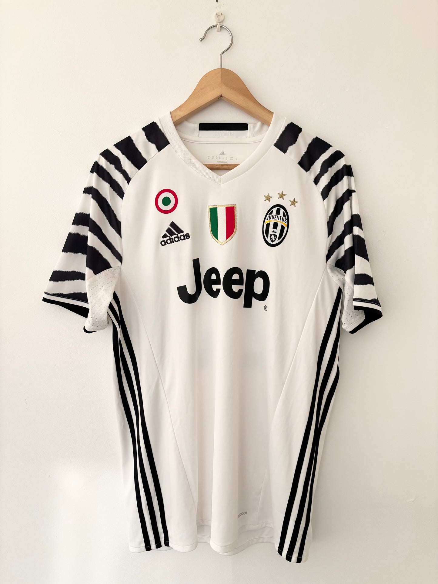 Maillot Third Juventus Dani Alves saison 2016/2017