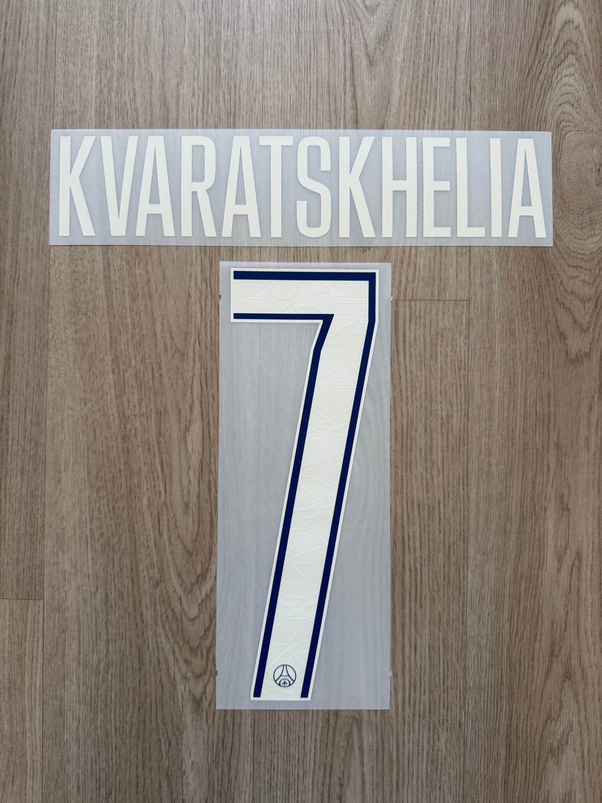Flocage Officiel PSG Paris Saint Germain Kvaratskhelia Fourth Wings 2024/2025