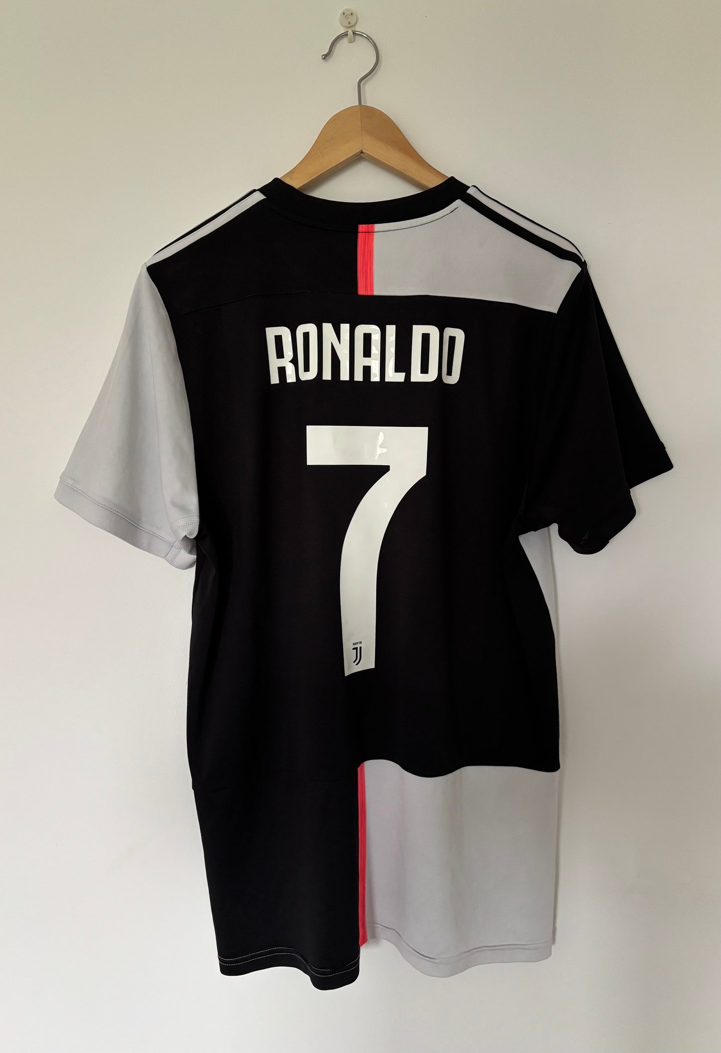 Maillot Domicile Juventus Ronaldo saison 2019/2020