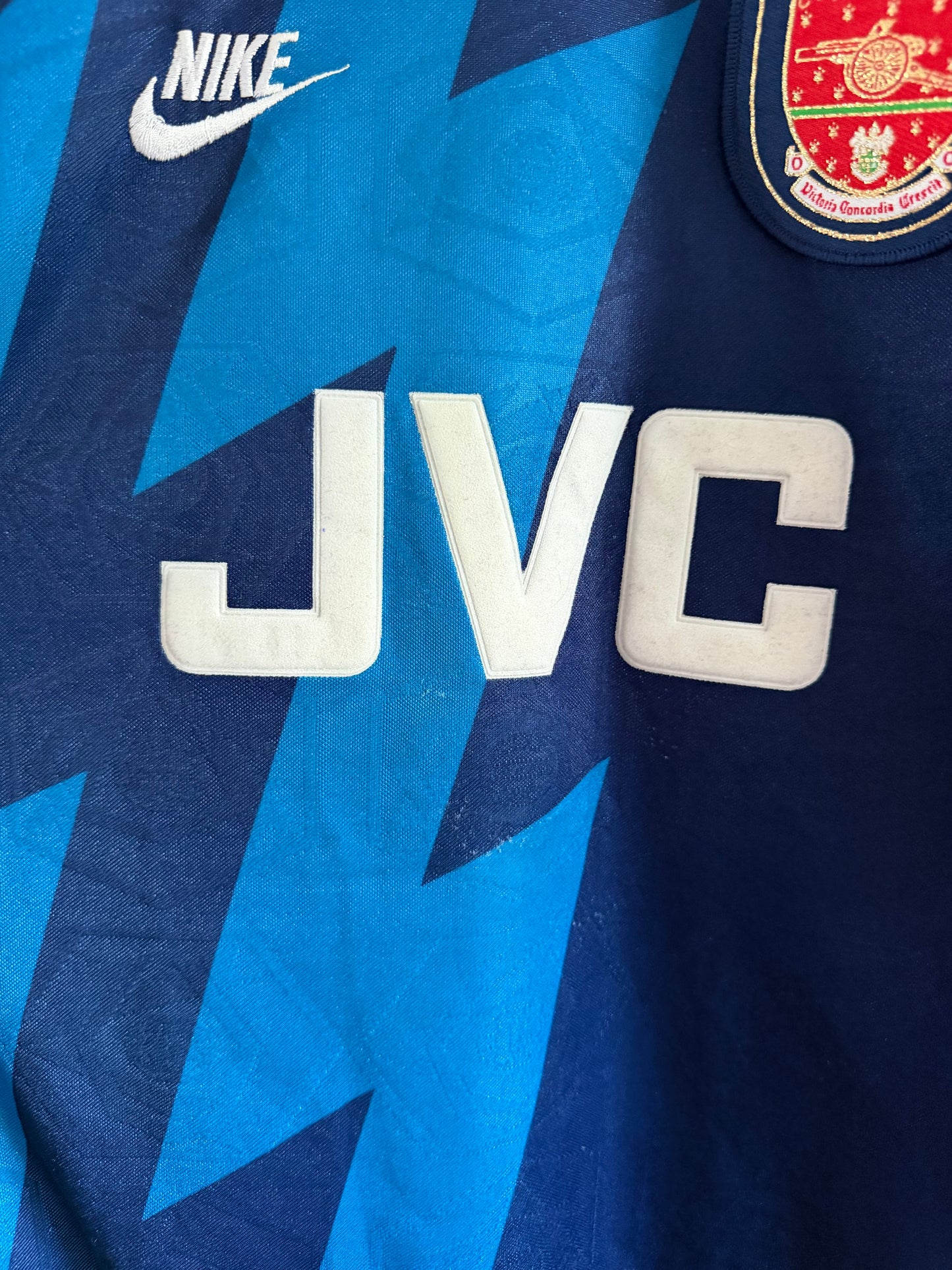 Maillot Extérieur Arsenal Bergkamp saison 1995/1996