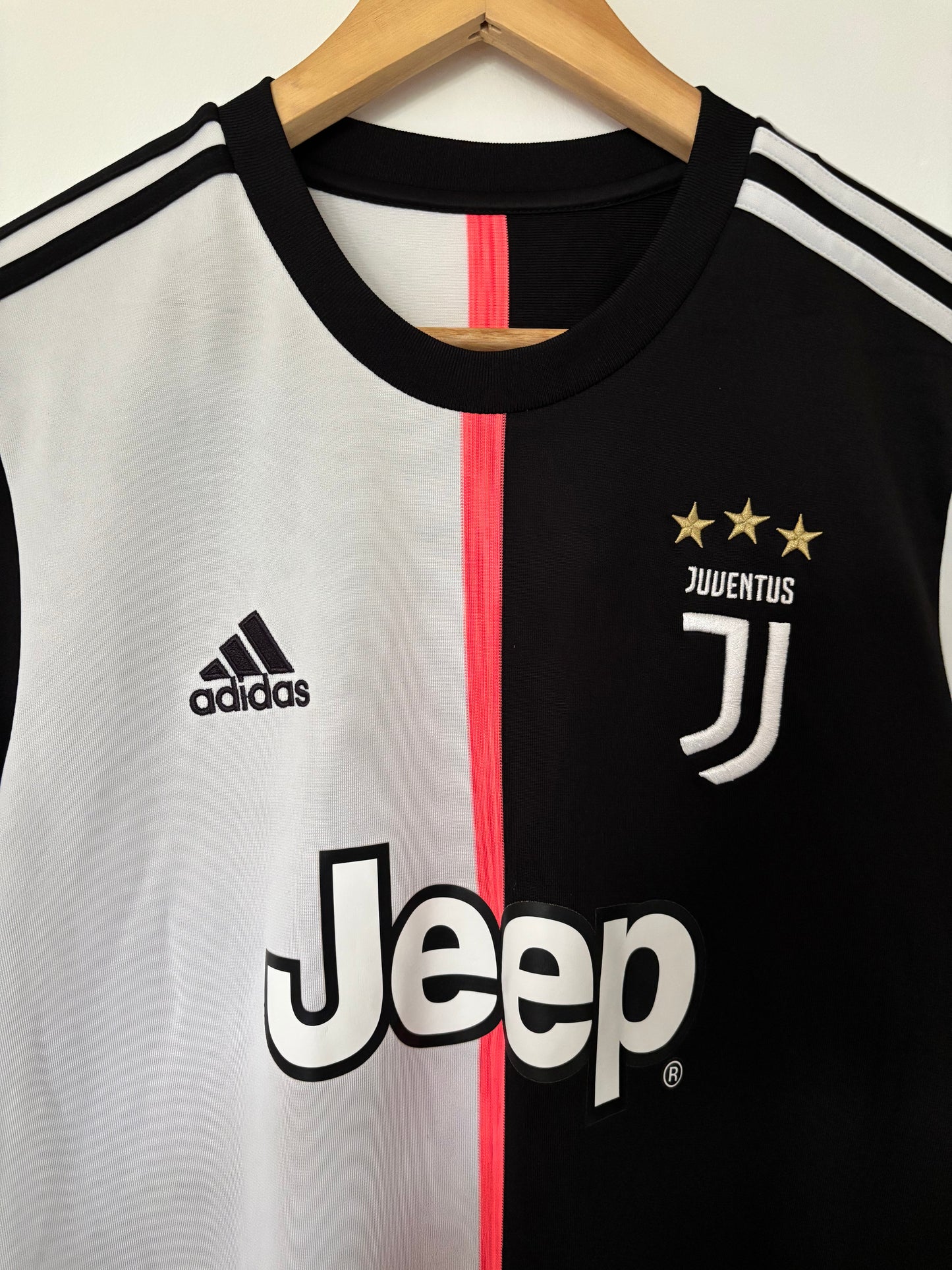 Maillot Domicile Juventus Ronaldo saison 2019/2020