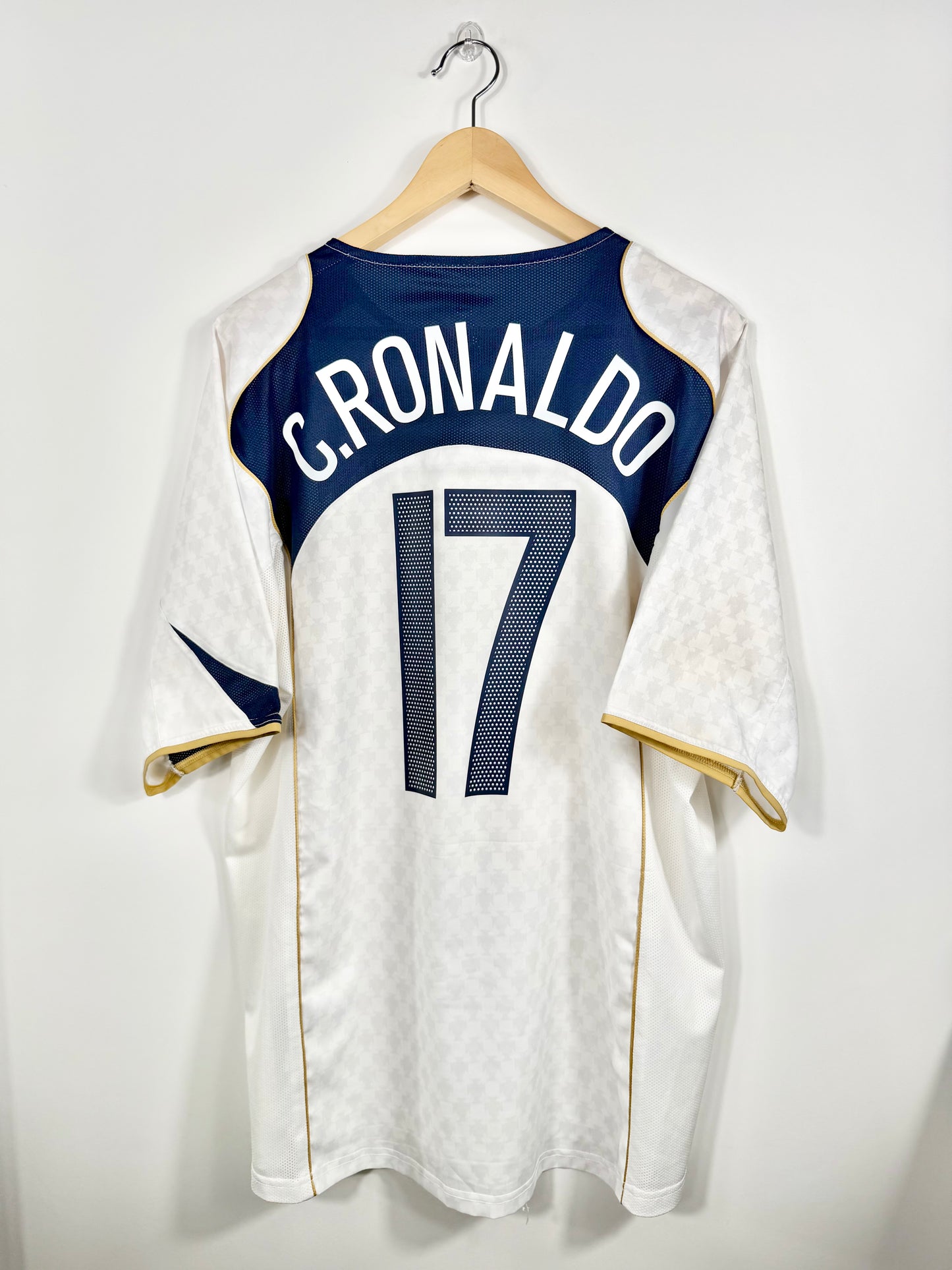 Maillot Extérieur Portugal Ronaldo saison 2004
