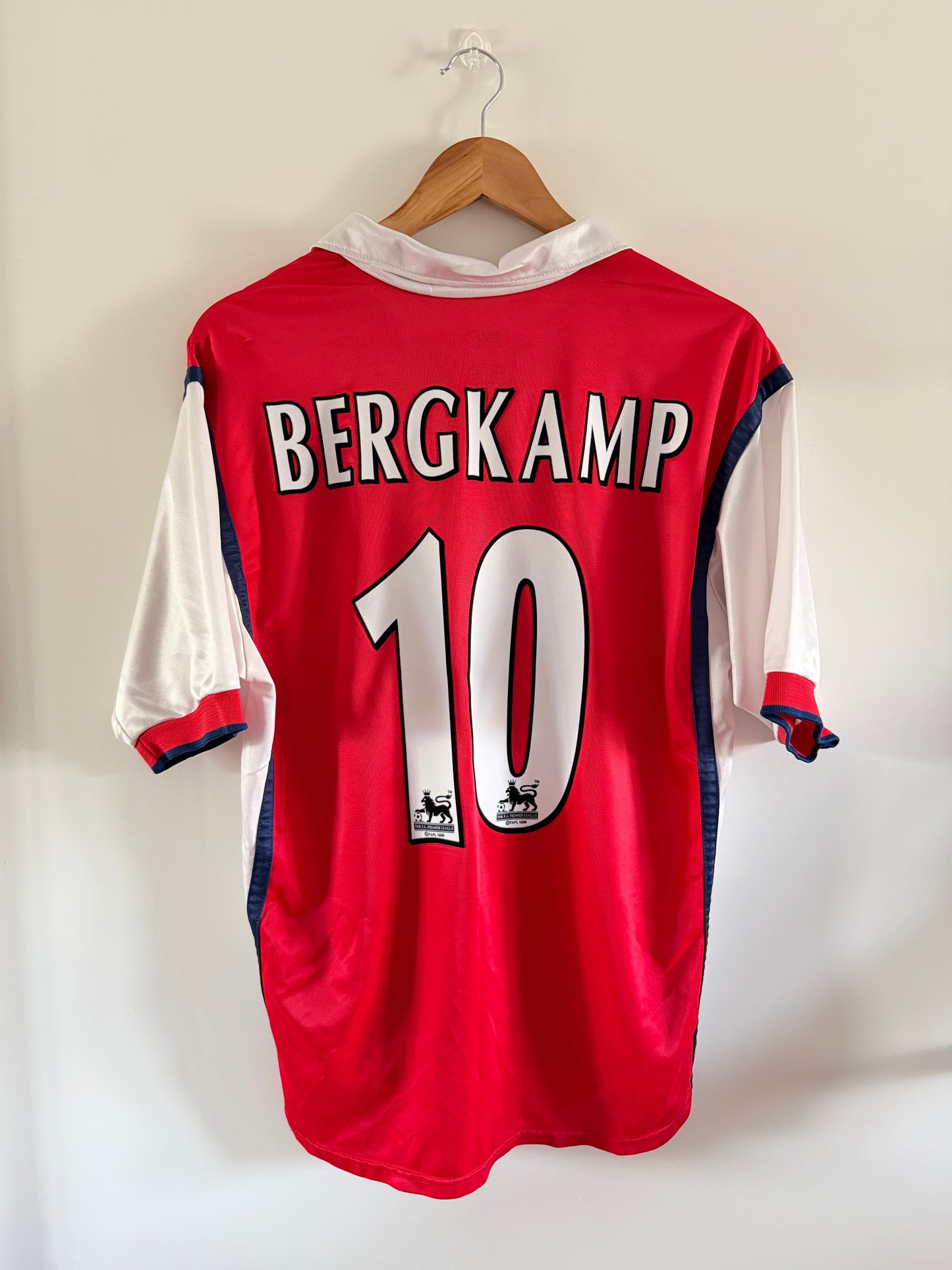 Maillot Domicile Arsenal Bergkamp saison 1998/1999