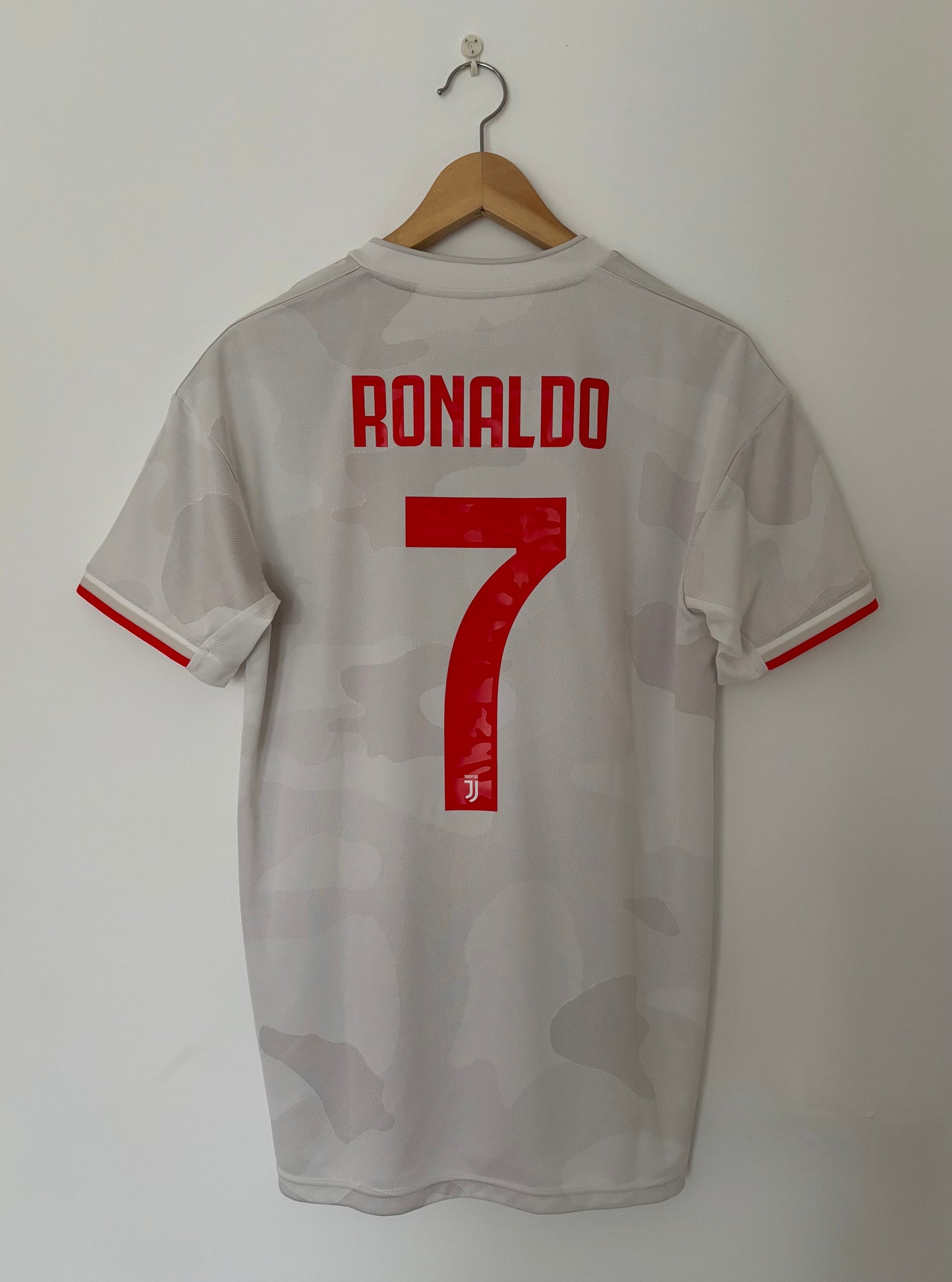 Maillot Extérieur Juventus Ronaldo saison 2019/2020