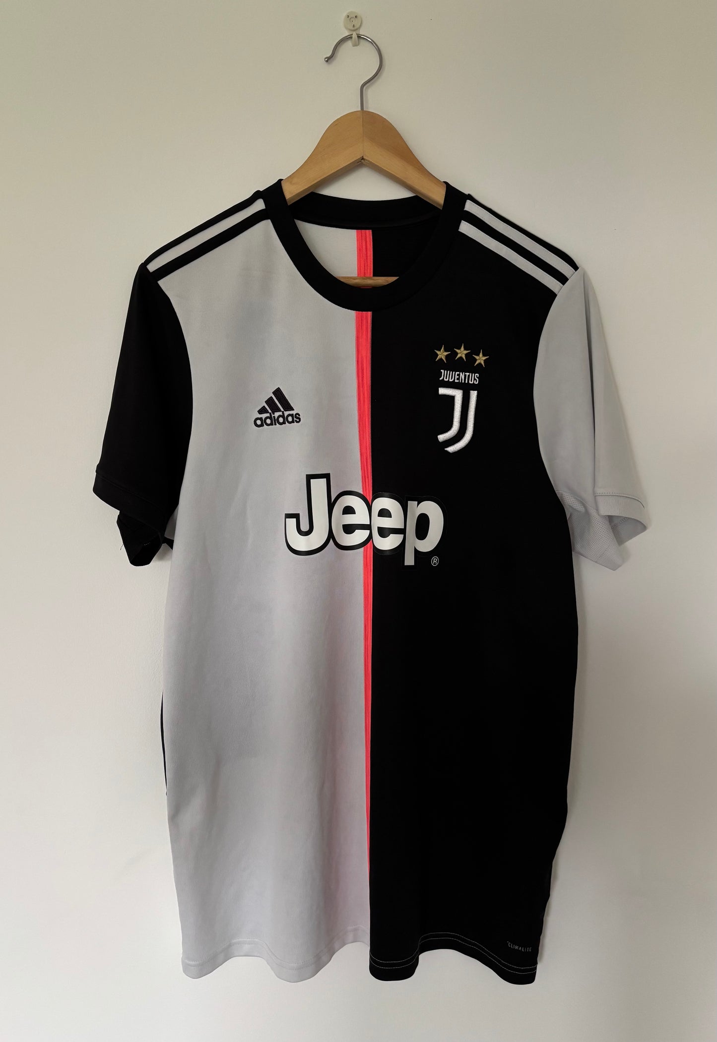 Maillot Domicile Juventus Ronaldo saison 2019/2020