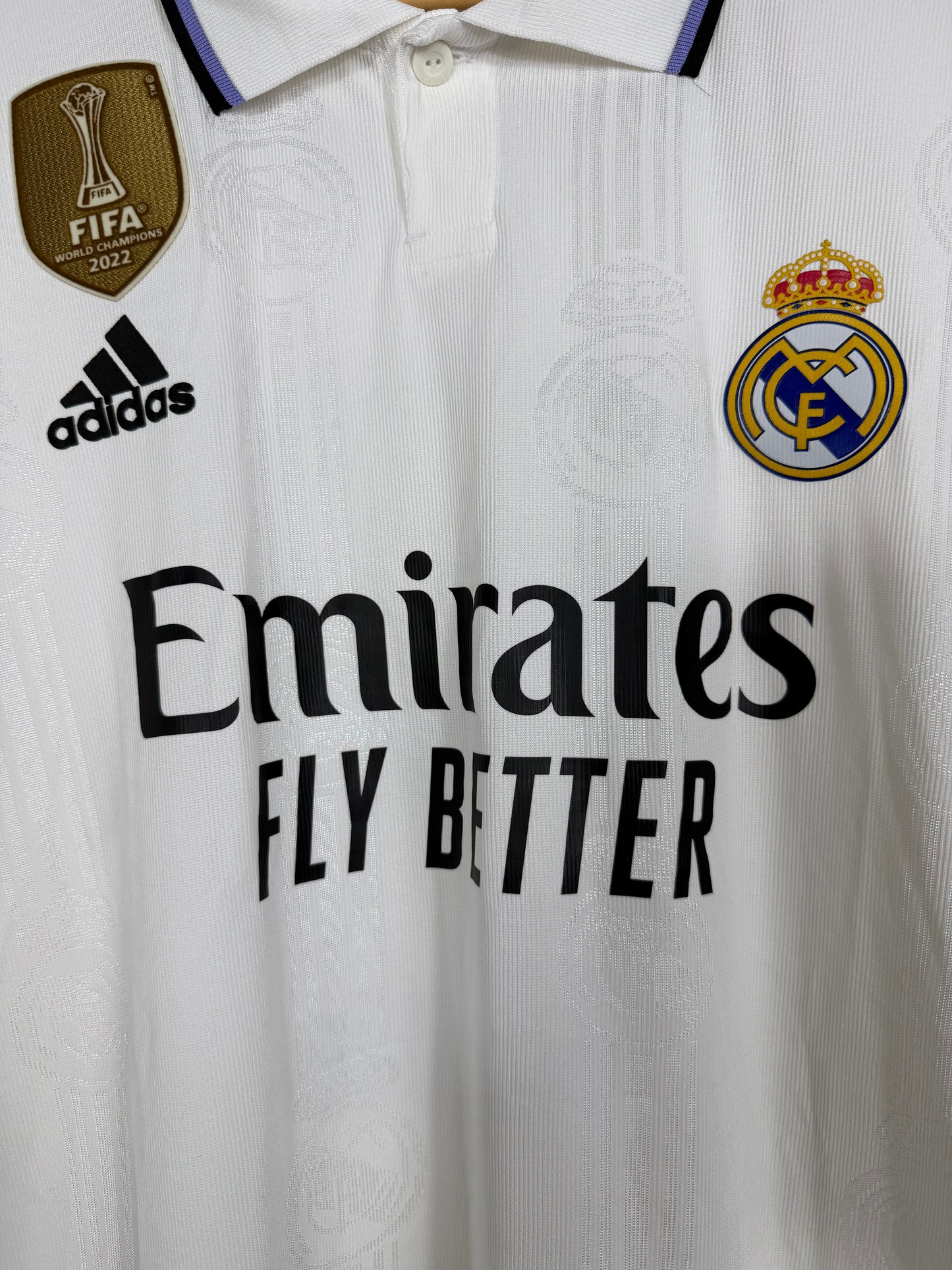 Maillot Domicile Réal Madrid Benzema édition Ballon D’Or 2022/2023