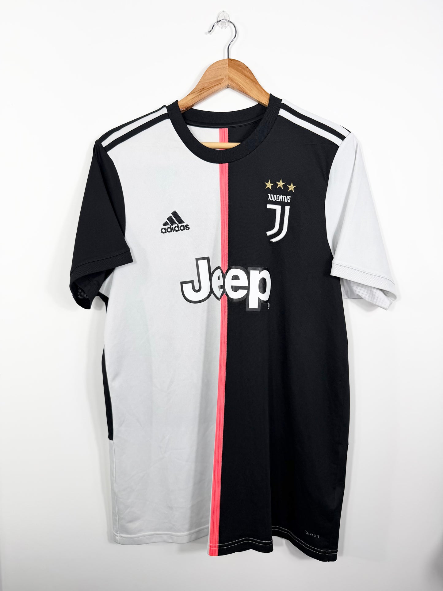 Maillot Domicile Juventus Ronaldo saison 2019/2020