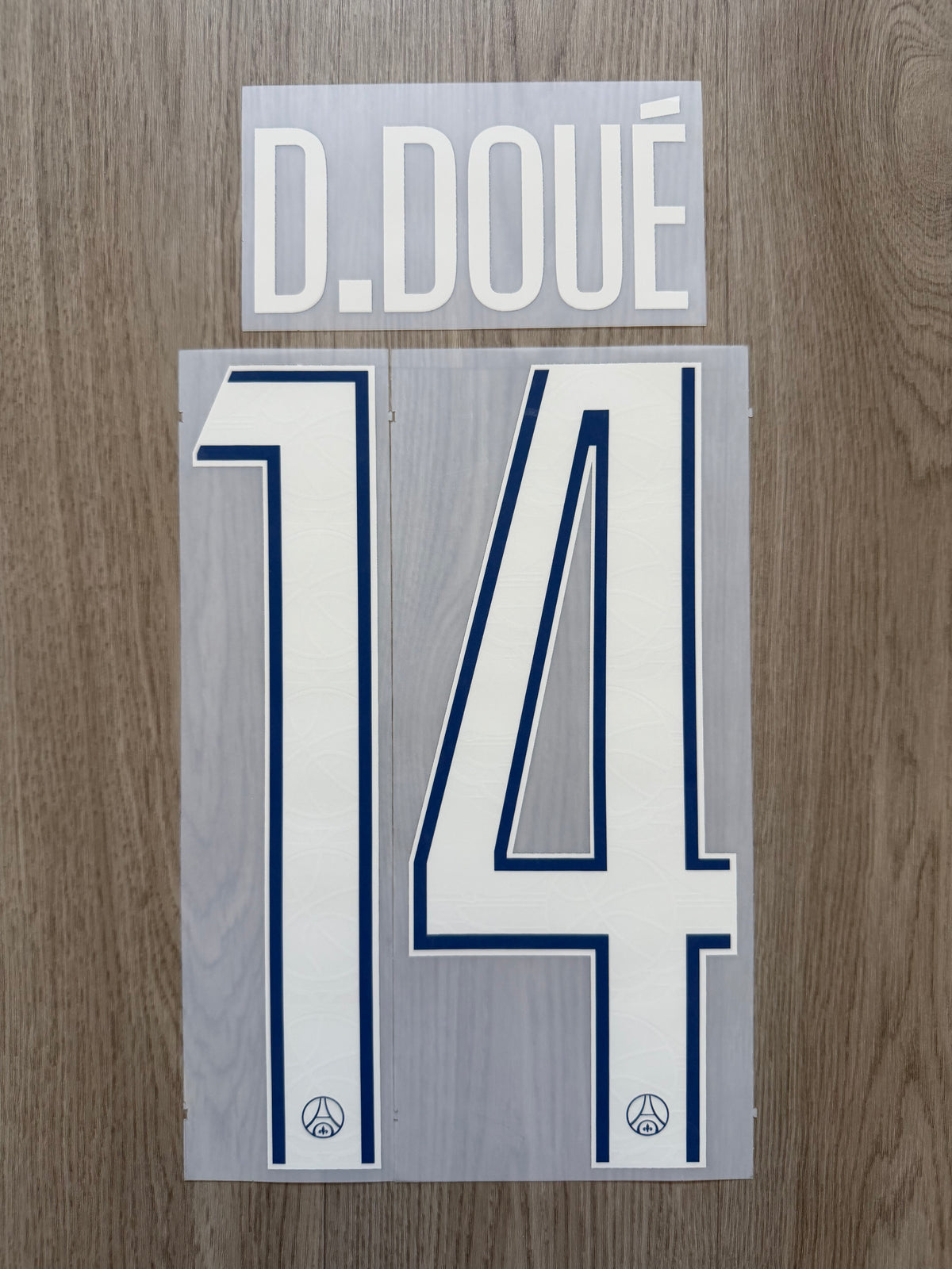 Flocage Officiel PSG Paris Saint Germain Doué Fourth Wings 2024/2025