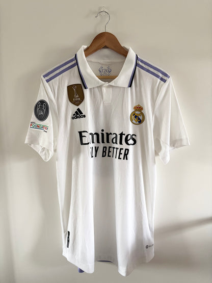 Maillot Domicile Réal Madrid Benzema édition Ballon D’Or 2022/2023